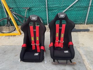 2 Baquets OMP con Arneses