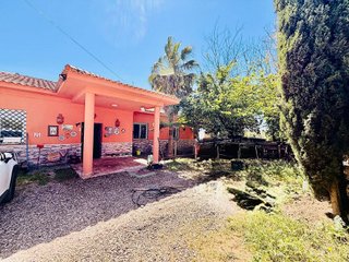 Chalet en venta en Entrenúcleos en Dos Hermanas