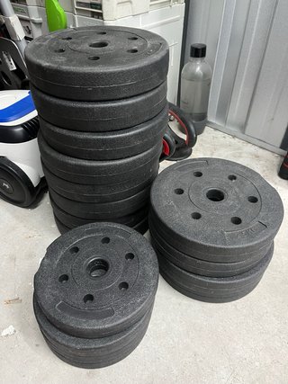 Set de pesas 40 kg con barra y mancuernas
