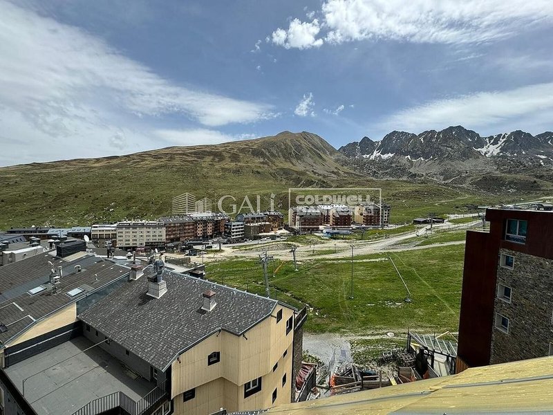 2-bedroom flat for sale in Pas de la Casa, Encamp · 14 of 15