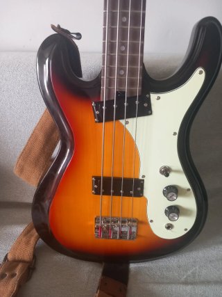 Bajo Eléctrico Aria Pro II DMB-206