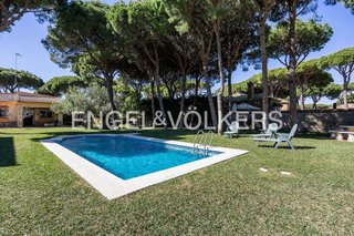 Chalet en venta en Las Lagunas - Campano en Chiclana de la Frontera