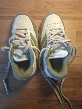 Zapatillas adidas Blancas y Verdes