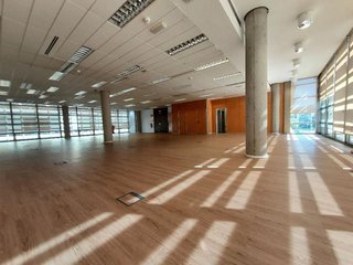Oficina en alquiler en Zona Industrial en Alcobendas