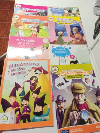 Lote de 8 cuentos bilingües inglés/español