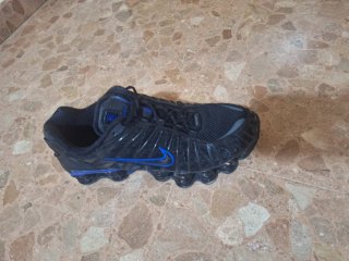 Zapatillas Nike Shox Negras y Azules