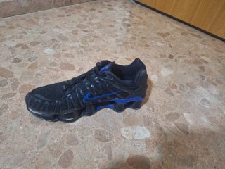 Zapatillas Nike Shox Negras y Azules