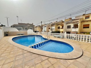 Chalet en venta en Los Balcones - Los Altos del Edén en Torrevieja