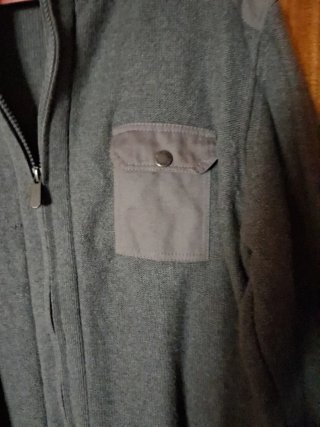 IN EXTENSO, JERSEY CUELLO ALTO HOMBRE
