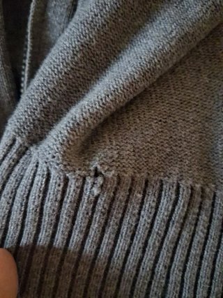 IN EXTENSO, JERSEY CUELLO ALTO HOMBRE
