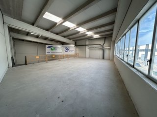 Nave industrial en venta en La Granja en Zaragoza