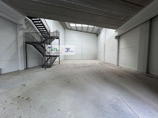 Nave industrial en venta en La Granja en Zaragoza