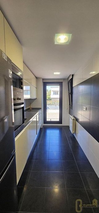 Piso en alquiler en Valdenoja - La Pereda en Santander