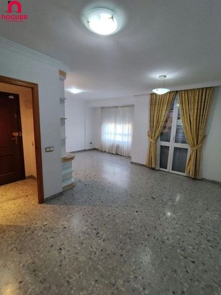 Piso en alquiler en Ciudad Jardín - Zoco en Córdoba