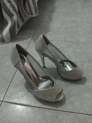 Zapatos de tacón Naisa plateados