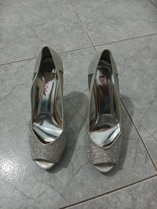 Zapatos de tacón Naisa plateados