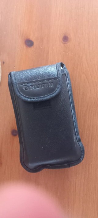 Cámara Fujifilm Nexia 20Auto con funda