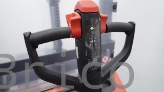 Apilador Eléctrico 1200 Kg - 1600 mm - 16020