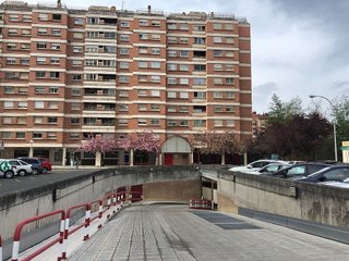 Garaje en alquiler en Iturrama en Pamplona