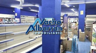 Local comercial en venta en Maria Auxiliadora - Barriada LLera en Badajoz