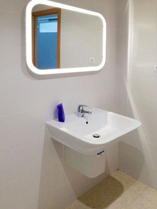 Local comercial en alquiler en Centre en Badalona