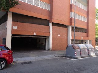 Garaje en venta en La Prosperitat en Barcelona