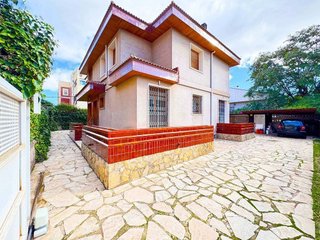 Chalet en venta en Ciudad Vergel en Elda