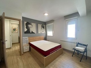 Piso en alquiler en Plaza España - Villa Pilar - Reyes Católicos - Vadillos en Burgos