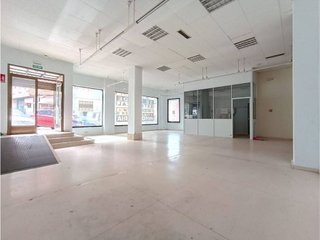 Local comercial en venta en Antigua Estación FFCC - San Agustín en Burgos
