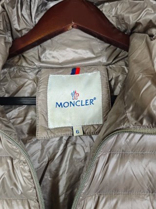 Chaqueta de plumas Moncler Gris