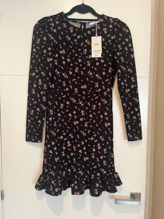 Vestido floral negro Mango Talla XS