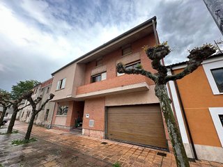Casa adosada en venta en Polígono Industrial Gamonal - Ventilla en Burgos