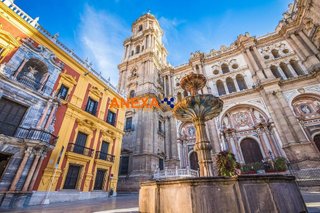 Oficina en alquiler en Centro Histórico en Málaga