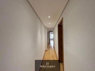 Piso en alquiler en Huerta de la Reina - Trassierra en Córdoba