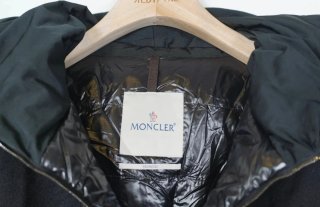 Chaqueta de plumas Moncler Negra
