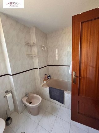 Piso en alquiler en Valdeastillas - Fuentezuelas en Jaén