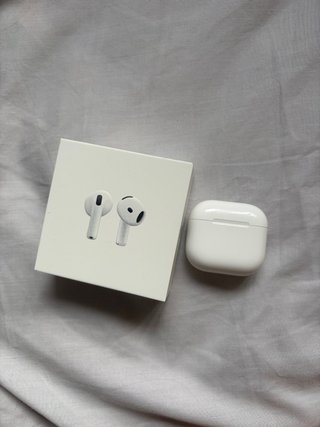 Airpods 4 Estándar Apple Blancos
