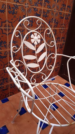 Set de Mesa y 3 Sillas de Patio