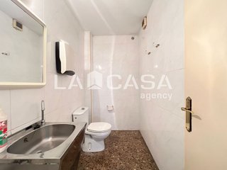 Local comercial en venta en La Salut - Lloreda en Badalona