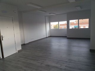Oficina en alquiler en Juan de la Cierva en Getafe
