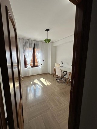 Piso en alquiler en Huerta de la Reina - Trassierra en Córdoba