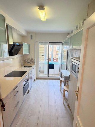 Piso en alquiler en Valdenoja - La Pereda en Santander