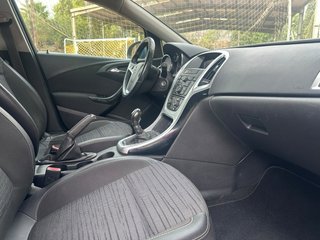 Opel Astra 2014