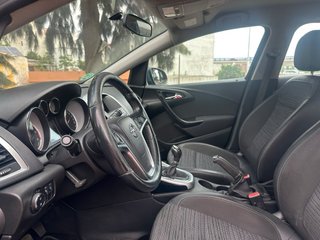 Opel Astra 2014