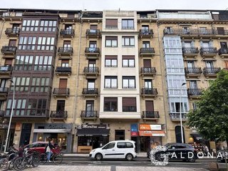 Piso en venta en Centro en San Sebastián-Donostia