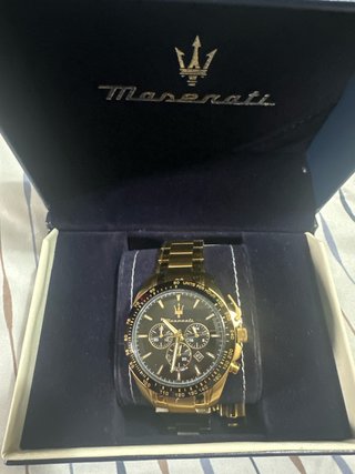 Reloj Maserati Dorado y Negro