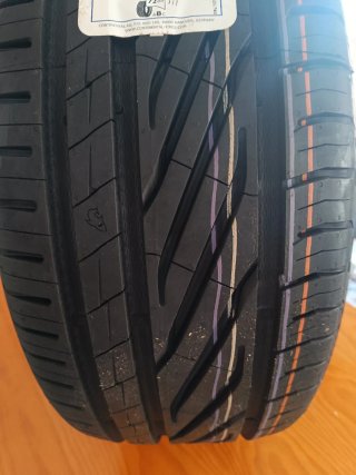 Neumático Uniroyal Rainsport 5 245/45 R18 100Y