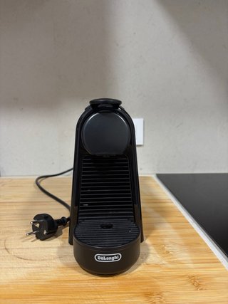 Cafetera Nespresso DeLonghi Negra