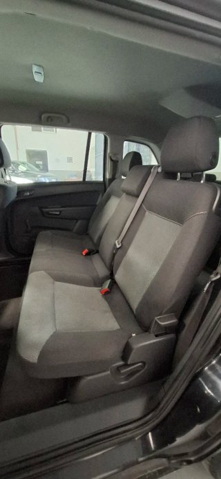Opel zafira 105000km año 2010 7 plazas