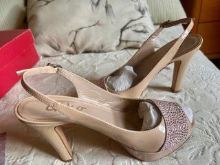 Zapatos Giko charol plataforma tacón strass 40